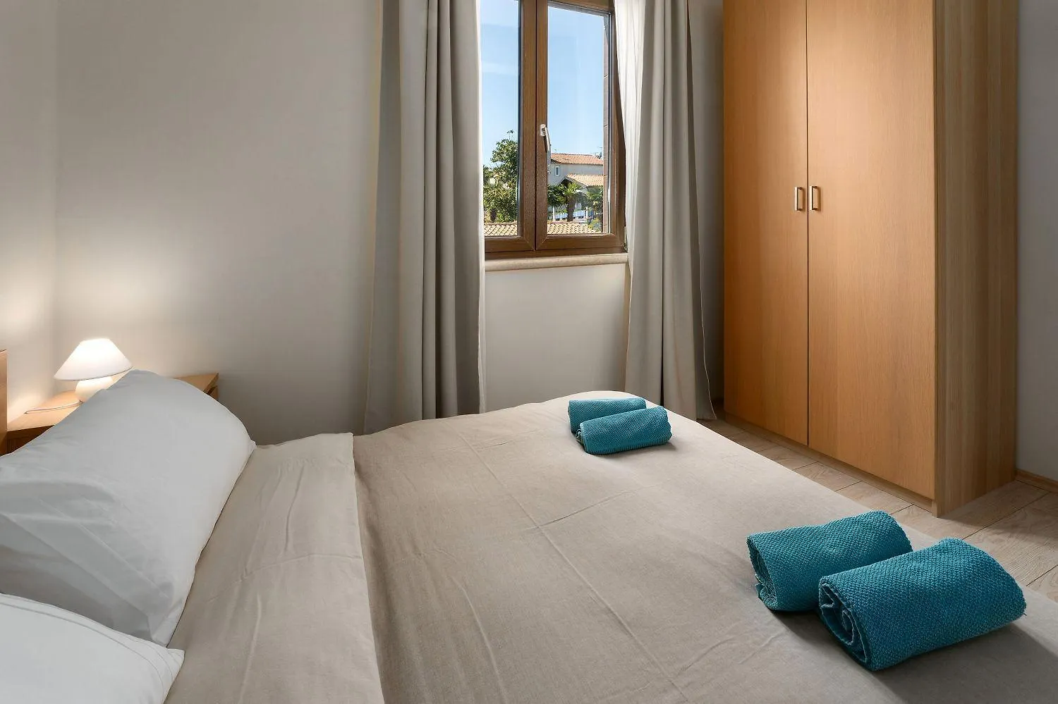 Extravagantes Apartment Nur 100 Meter Zum Strand Mit Salzwasserpool Und Jacuzzi Funtana